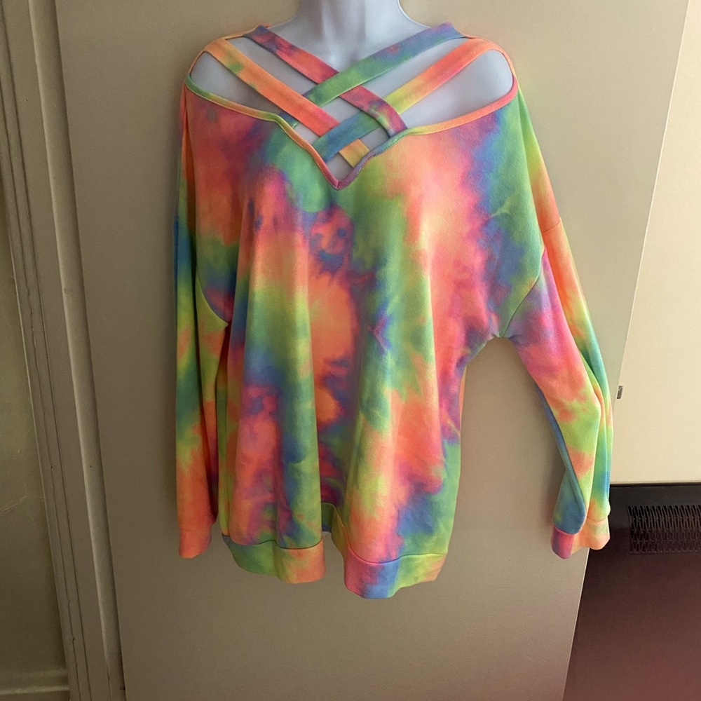 Long sleeve tie dye shirt